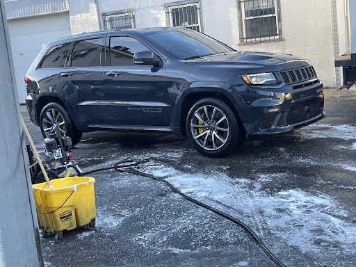 El Mounstro Auto Detailing en Lawrence