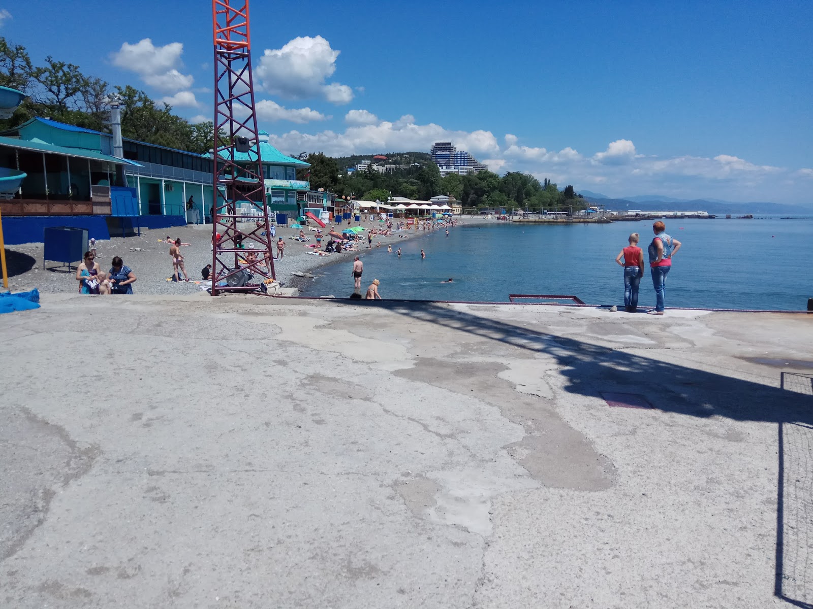 Laskoviy bereg'in fotoğrafı orta koylar ile birlikte