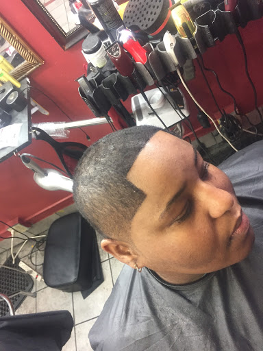 Barber Shop «5 Star Kutz Barbershop & Xpresskutz Mobilebarbertruck», reviews and photos, 3609 Ridge Rd, Lansing, IL 60438, USA