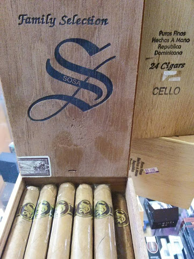 Tobacco Shop «Tobacco Town», reviews and photos, 17108 Fort St, Riverview, MI 48193, USA