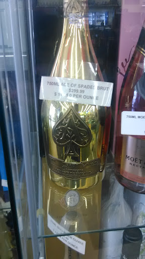 Liquor Store «Town & Country Liquors», reviews and photos, 2944 W 47th St, Chicago, IL 60632, USA