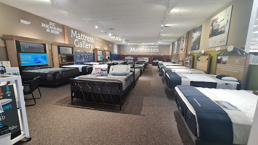 Appliance Store «P.C. Richard & Son», reviews and photos, 35-18 Steinway St, Astoria, NY 11101, USA