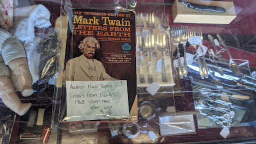 Thrift Store «Bambino Thrift Shop», reviews and photos, 5290 College Ave, Oakland, CA 94618, USA