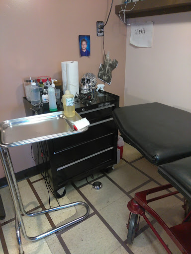 Tattoo Shop «Distinctive Ink», reviews and photos, 8415 Rosemead Blvd, Pico Rivera, CA 90660, USA