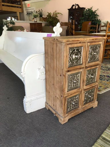 Thrift Store «Second Glance», reviews and photos, 2 Pond Rd # 1, Gloucester, MA 01930, USA