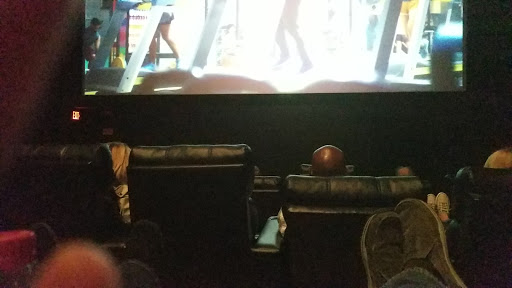 Movie Theater «Regal Cinemas Hooksett 8», reviews and photos, 100 Technology Dr, Hooksett, NH 03106, USA