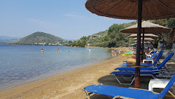 Photo de Ftelio beach avec baie spacieuse