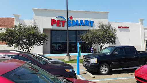 Pet Supply Store «PetSmart», reviews and photos, 4429 Pecanland Mall Dr, Monroe, LA 71203, USA