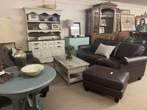 Consignment Shop «Refabulous Furnishings», reviews and photos, 2231 Vestal Pkwy W, Vestal, NY 13850, USA