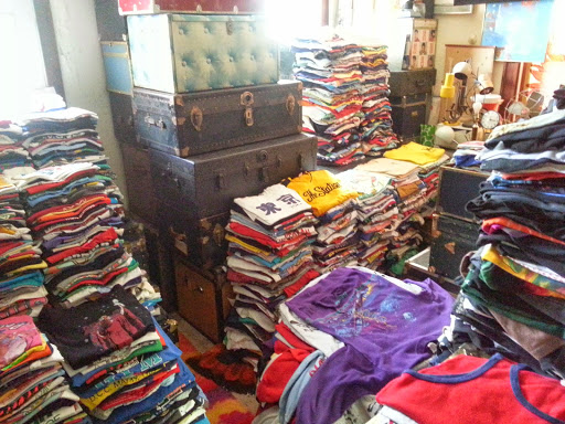 Wholesaler «Pixel 19 Vintage Clothing LLC», reviews and photos, 211 Klotter Ave, Cincinnati, OH 45219, USA