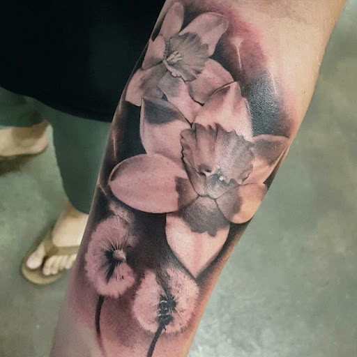 Tattoo Shop «Dark Horse Tattoo Company», reviews and photos, 1111 N Gilbert Rd #108, Gilbert, AZ 85234, USA