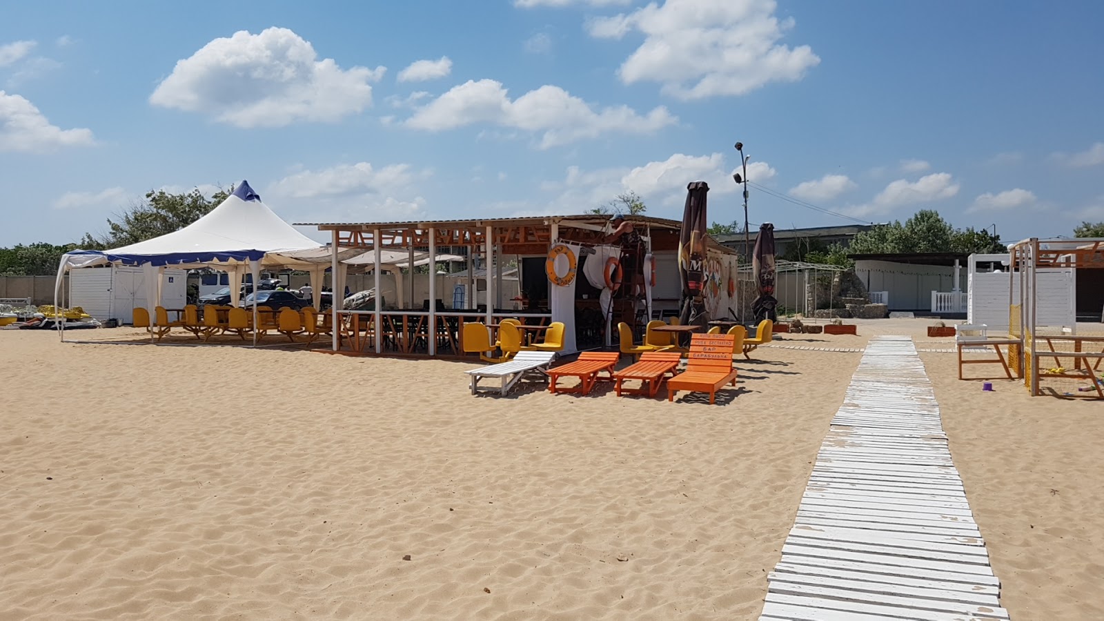 Foto av Zaozernoe beach med rymlig strand