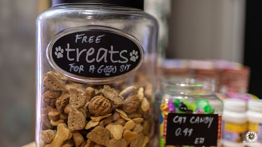 Pet Supply Store «Sprocket & Stone», reviews and photos, 1013 E 53rd St, Chicago, IL 60615, USA