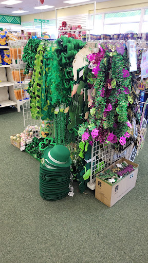 Dollar Store «Dollar Tree», reviews and photos, 266 N Telegraph Rd, Pontiac, MI 48341, USA