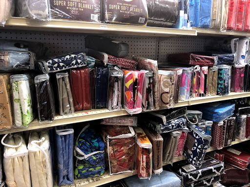 Store «Goodwill - Whittier», reviews and photos, 15214 Whittier Blvd, Whittier, CA 90603, USA