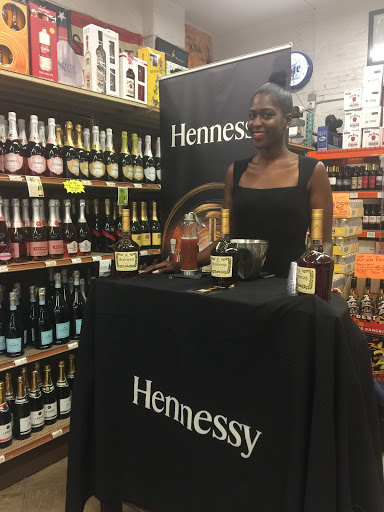 Wine Store «Bev Max Liquors», reviews and photos, 296 Wood Ave, Bridgeport, CT 06605, USA