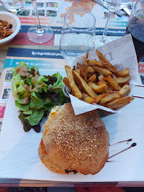 Hamburger du Restaurant LE DUELLAS à Saint-Martial-d'Artenset - n°8