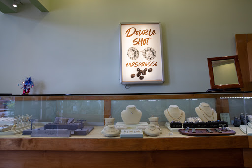 Jewelry Store «Classic Designs Jewelry», reviews and photos, 24260 Valencia Blvd, Valencia, CA 91355, USA