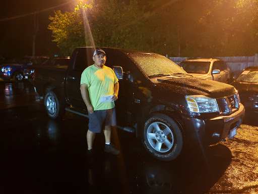 Car Dealer «Auto Outpost North Inc», reviews and photos, 4710 W Elm St, McHenry, IL 60050, USA