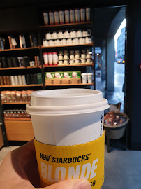 Plats et boissons du Restaurant servant le petit-déjeuner Starbucks à Paris - n°13