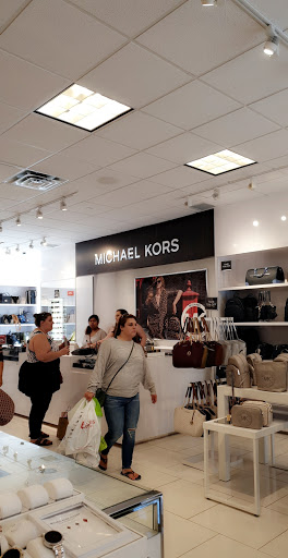 Fashion Accessories Store «Michael Kors», reviews and photos, 3925 Eagan Outlets Pkwy #860, Eagan, MN 55122, USA
