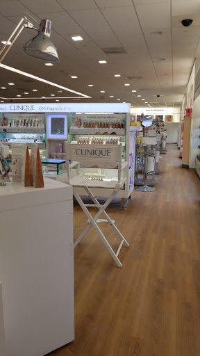 Hair Salon «Ulta Beauty», reviews and photos, 380 W Main St, Simsbury, CT 06070, USA