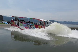 諏訪湖ダックツアー（水陸両用バス） image