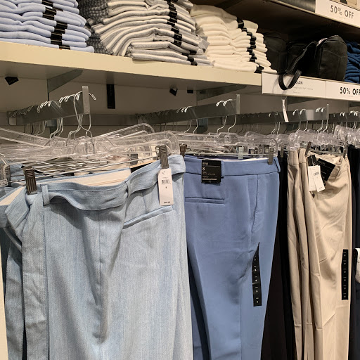 Clothing Store «Banana Republic», reviews and photos, 820 W Stacy Rd, Allen, TX 75013, USA