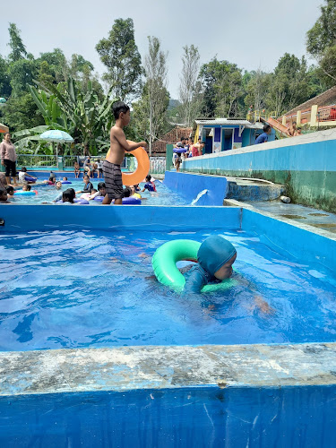 Kolam Renang Umum di Kabupaten Kuningan: Menikmati Keindahan Jumlah Tempat Tempat