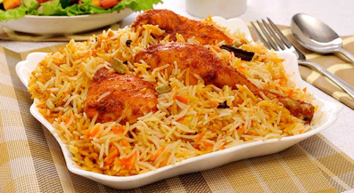 बंगाली फिश, चिकन और बिरयानी कॉर्नर