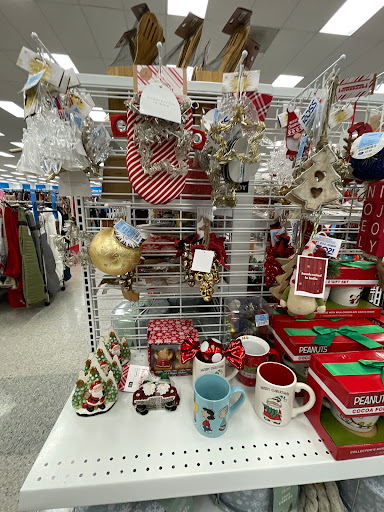 Clothing Store «Ross Dress for Less», reviews and photos, 2735 Harrison Ave NW, Olympia, WA 98502, USA