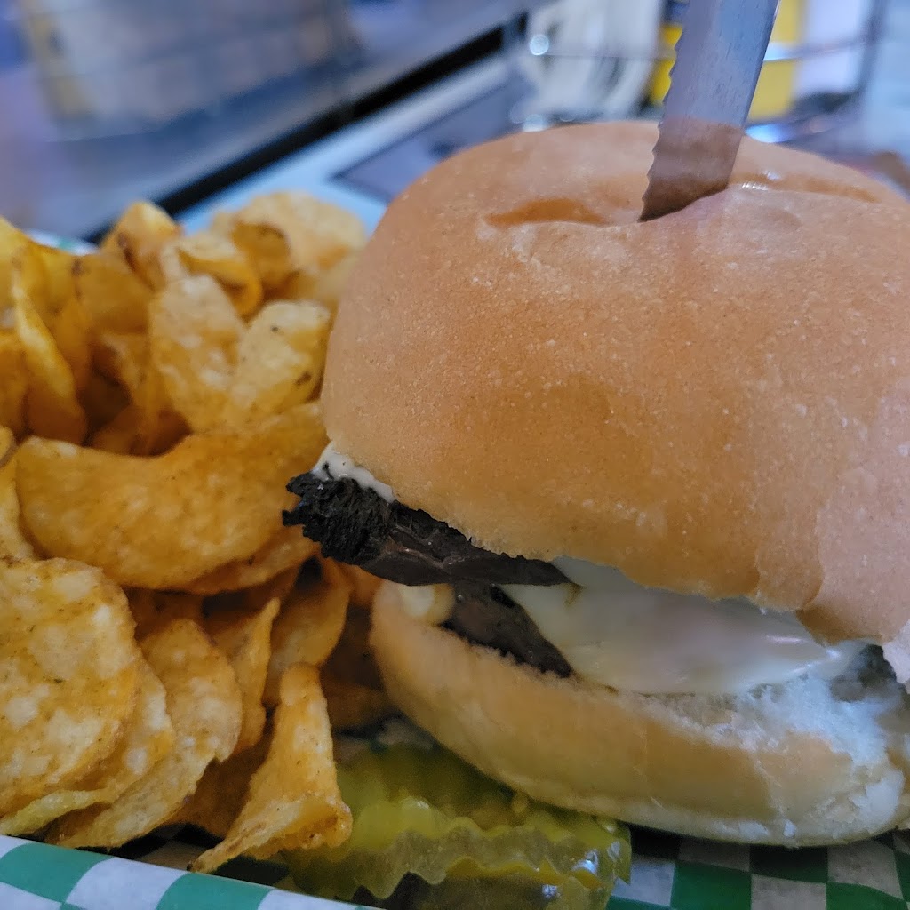 Shady's Railside 56367