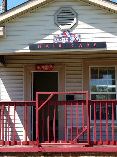 Barber Shop «Fatheadz Barber Shop», reviews and photos, 2516 Paul W Bryant Dr, Tuscaloosa, AL 35401, USA