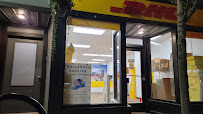 DHL Express Service Point Somerville - Photo 2 - Car repair in Somerville, MA, Boston