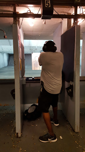 Gun Shop «Stonewall Limited Gun Shop», reviews and photos, 100 Ken Mar Industrial Pkwy, Broadview Heights, OH 44147, USA