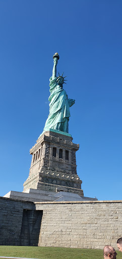 Sculpture «Charging Bull», reviews and photos, Broadway & Morris St, New York, NY 10004, USA