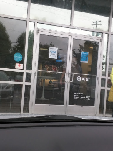 Cell Phone Store «AT&T», reviews and photos, 1705 NW 9th St C, Corvallis, OR 97330, USA