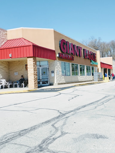 Supermarket «Giant Eagle Supermarket», reviews and photos, 1300 Country Club Rd, Monongahela, PA 15063, USA