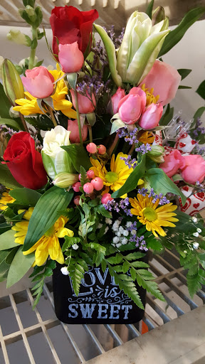 Florist «Cool Florist and Gifts», reviews and photos, 2968 CA-49 i, Cool, CA 95614, USA