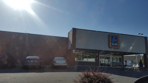 Supermarket «ALDI», reviews and photos, 1705 W Edgar Rd, Linden, NJ 07036, USA