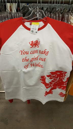 Thrift Store «Pavilions Goodwill Retail Store, Donation Center, and Career Center», reviews and photos, 8959 E Indian Bend Rd, Scottsdale, AZ 85250, USA