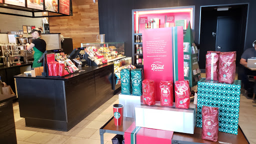 Coffee Shop «Starbucks», reviews and photos, 699 E Boughton Rd, Bolingbrook, IL 60440, USA