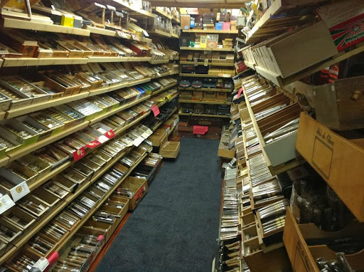 Tobacco Shop «Tobacco City», reviews and photos, 3281 W 115th St, Merrionette Park, IL 60803, USA