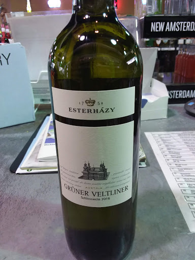 Liquor Store «21st Amendment Wine and Spirts», reviews and photos, 14235 Mundy Dr, Noblesville, IN 46060, USA