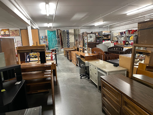 Thrift Store «Stuff Etc», reviews and photos, 2818 Commerce Dr, Coralville, IA 52241, USA