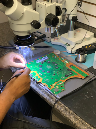 Mobile Phone Repair Shop «CPR Cell Phone Repair Charleston - West Ashley», reviews and photos, 821 Orleans Rd Unit 107, Charleston, SC 29407, USA