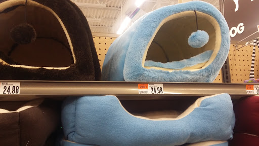 Pet Supply Store «Pet Supplies Plus», reviews and photos, 543 N Foothills Plaza Dr, Maryville, TN 37801, USA