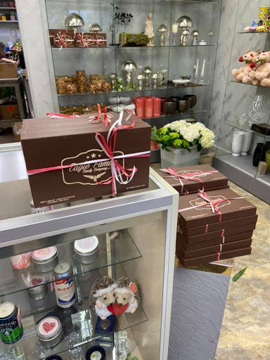 Florist «Up-Towne Flowers & Gift Shoppe», reviews and photos, 2145 W Dublin Granville Rd, Worthington, OH 43085, USA