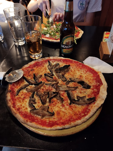Comments and reviews of Little Wing Pizzeria