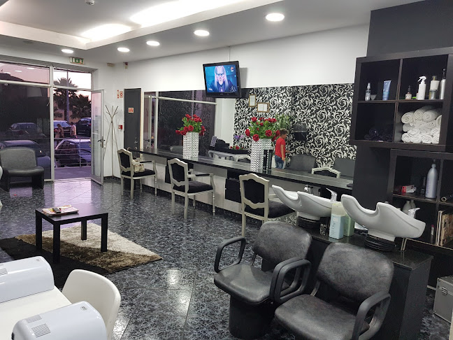 Opinii despre Karina Santos Cabeleireiro în Vila Nova de Gaia - Cabeleireiro